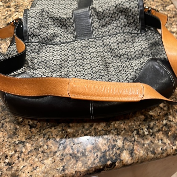 Coach bag & zippered pouch - Picture 10 of 16